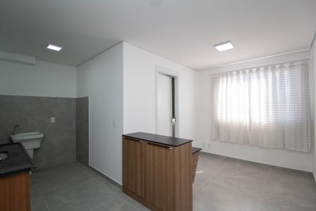 Apartamento para alugar com 34m², 2 quartos e sem vaga Apartamento para alugar com 34m², 2 quartos e sem vagaSala