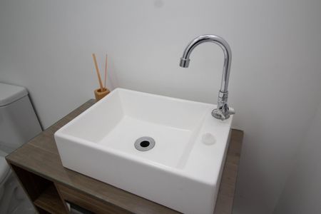 Apartamento para alugar com 34m², 2 quartos e sem vaga Apartamento para alugar com 34m², 2 quartos e sem vagaBanheiro