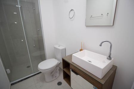Apartamento para alugar com 34m², 2 quartos e sem vaga Apartamento para alugar com 34m², 2 quartos e sem vagaBanheiro