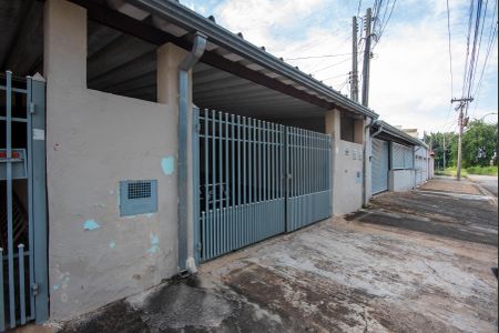 Casa à venda com 257m², 2 quartos e 3 vagasFachada