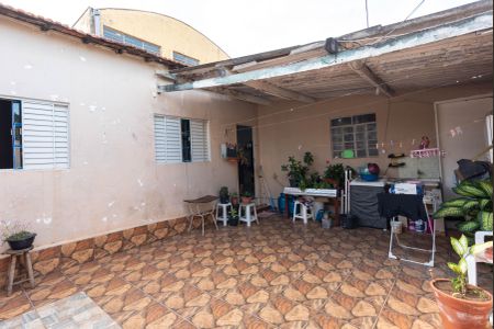 Casa à venda com 257m², 2 quartos e 3 vagasCasa 2- Fachada