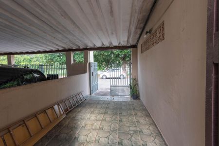 Casa à venda com 257m², 2 quartos e 3 vagasCasa 2- Garagem