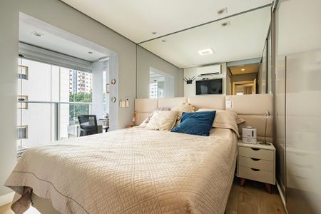 Suíte de apartamento para alugar com 2 quartos, 90m² em Pinheiros, São Paulo