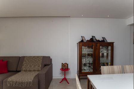 Apartamento à venda com 58m², 2 quartos e 1 vagaSala