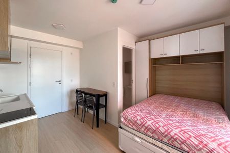 Quarto de kitnet/studio para alugar com 1 quarto, 20m² em Vila Santo Estefano, São Paulo