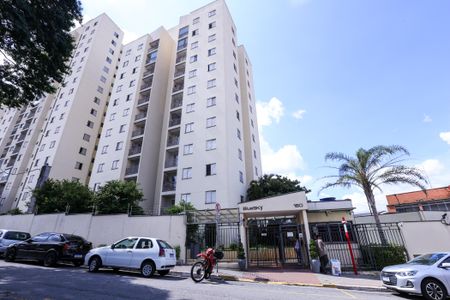 Apartamento à venda com 60m², 2 quartos e 1 vaga Apartamento à venda com 60m², 2 quartos e 1 vagaFachada e portaria