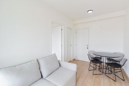 Sala de apartamento para alugar com 1 quarto, 40m² em Brooklin, São Paulo