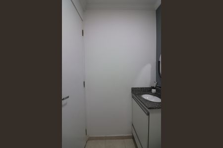 Apartamento à venda com 80m², 3 quartos e 2 vagasBanheiro Social