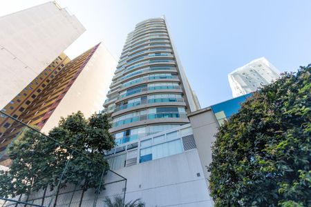 Apartamento para alugar com 33m², 1 quarto e 1 vaga Apartamento para alugar com 33m², 1 quarto e 1 vagaFachada do Bloco