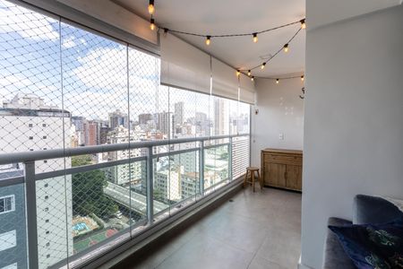 Apartamento para alugar com 33m², 1 quarto e 1 vaga Apartamento para alugar com 33m², 1 quarto e 1 vagaVaranda