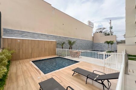 Apartamento para alugar com 55m², 2 quartos e 1 vagaÁrea comum - Piscina