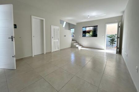 Sala de apartamento para alugar com 2 quartos, 60m² em São João do Rio Vermelho, Florianópolis