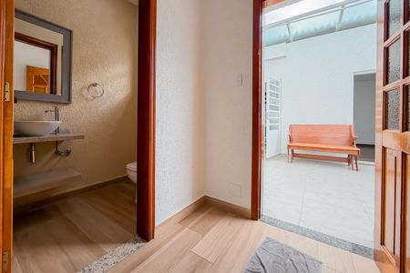 Casa à venda com 150m², 4 quartos e 2 vagasLavabo