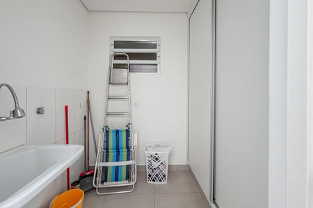 Casa à venda com 150m², 4 quartos e 2 vagasÁrea de Serviço