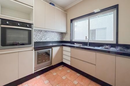 Casa à venda com 150m², 4 quartos e 2 vagasCozinha