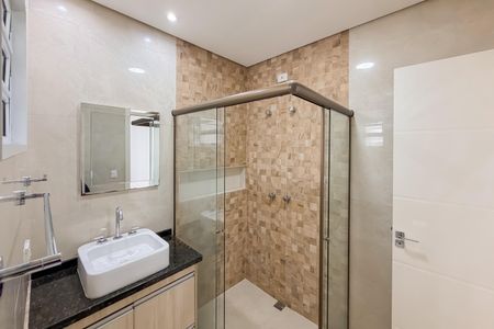 Casa à venda com 150m², 4 quartos e 2 vagasEdícula - Banheiro da Suíte