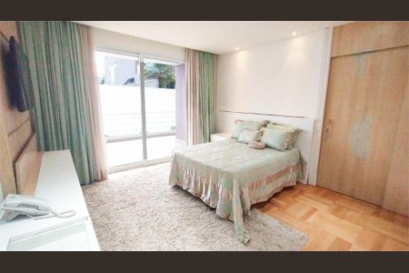 Casa à venda com 4 quartos, 750m² em Adalgisa, São Paulo