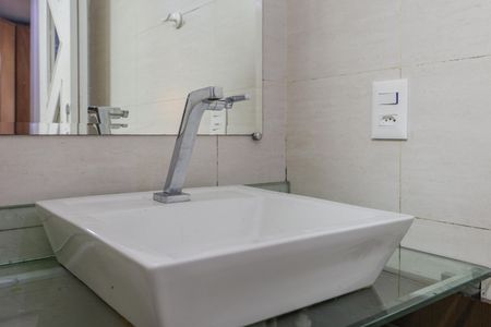 Apartamento para alugar com 67m², 2 quartos e 1 vaga Apartamento para alugar com 67m², 2 quartos e 1 vagaBanheiro
