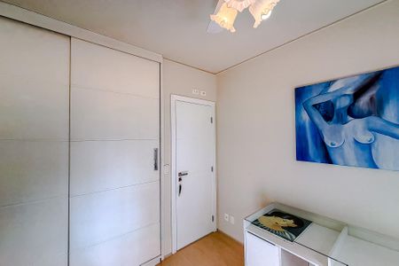 Apartamento à venda com 103m², 3 quartos e 2 vagasQuarto 2
