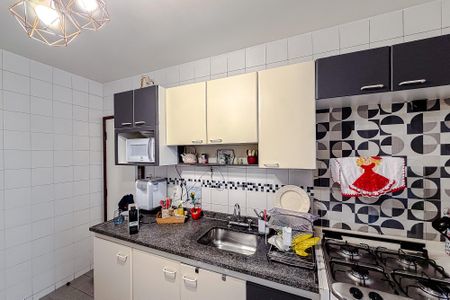 Apartamento à venda com 103m², 3 quartos e 2 vagasCozinha