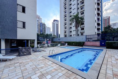Apartamento à venda com 103m², 3 quartos e 2 vagasÁrea comum - Piscina