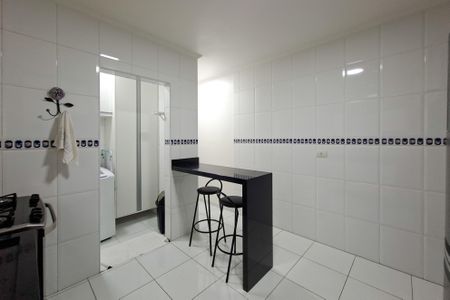 Apartamento para alugar com 81m², 2 quartos e 1 vagaCozinha 