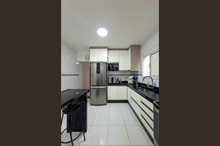 Apartamento para alugar com 81m², 2 quartos e 1 vagaCozinha 