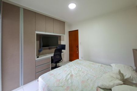 Apartamento para alugar com 81m², 2 quartos e 1 vagaQuarto