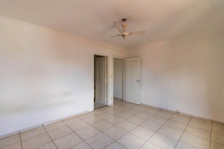 Casa à venda com 240m², 3 quartos e 5 vagas Casa à venda com 240m², 3 quartos e 5 vagasSuíte 2