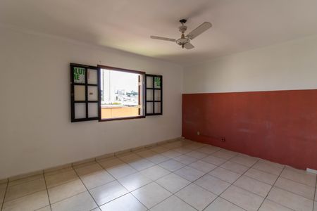 Casa à venda com 240m², 3 quartos e 5 vagas Casa à venda com 240m², 3 quartos e 5 vagasSuíte 2