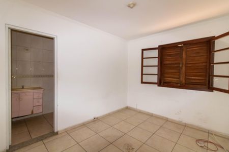 Casa à venda com 240m², 3 quartos e 5 vagas Casa à venda com 240m², 3 quartos e 5 vagasSuíte 3