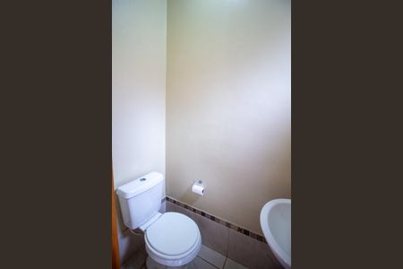 Casa para alugar com 111m², 2 quartos e 2 vagasBanheiro de serviço