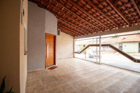 Casa para alugar com 111m², 2 quartos e 2 vagasGaragem