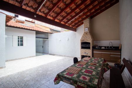 Casa para alugar com 111m², 2 quartos e 2 vagasÁrea gourmet