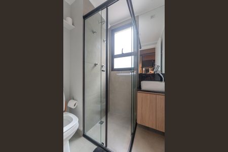 Banheiro de kitnet/studio para alugar com 1 quarto, 20m² em Bela Vista, São Paulo