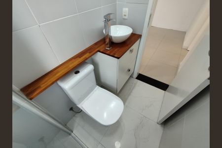 Apartamento para alugar com 50m², 2 quartos e 2 vagasBanheiro - torneira