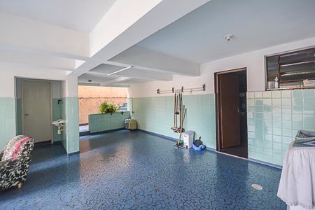 Casa à venda com 206m², 3 quartos e 2 vagas Casa à venda com 206m², 3 quartos e 2 vagasÁrea de Serviço