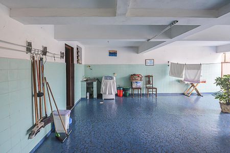 Casa à venda com 206m², 3 quartos e 2 vagas Casa à venda com 206m², 3 quartos e 2 vagasÁrea de Serviço