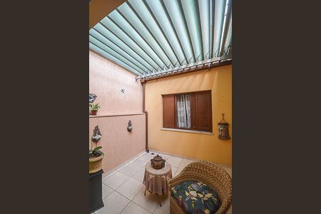 Casa à venda com 206m², 3 quartos e 2 vagas Casa à venda com 206m², 3 quartos e 2 vagasJardim de Inverno