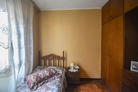 Casa à venda com 206m², 3 quartos e 2 vagas Casa à venda com 206m², 3 quartos e 2 vagasQuarto 2