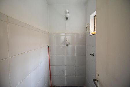 Casa à venda com 206m², 3 quartos e 2 vagas Casa à venda com 206m², 3 quartos e 2 vagasBanheiro de serviço