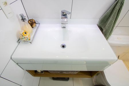 Apartamento à venda com 89m², 3 quartos e 2 vagasBanheiro do quarto 1