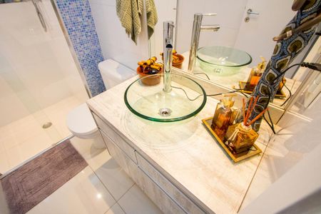 Apartamento à venda com 89m², 3 quartos e 2 vagasBanheiro social