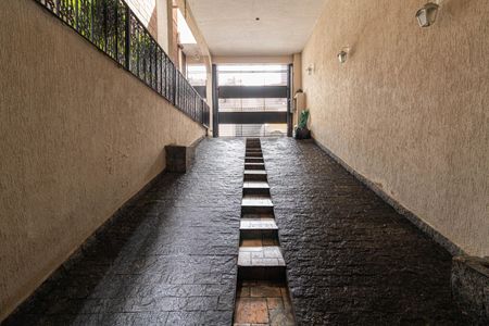 Casa para alugar com 250m², 3 quartos e 5 vagas Casa para alugar com 250m², 3 quartos e 5 vagasGaragem