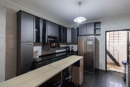 Casa para alugar com 250m², 3 quartos e 5 vagas Casa para alugar com 250m², 3 quartos e 5 vagasCozinha