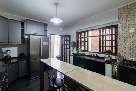 Casa para alugar com 250m², 3 quartos e 5 vagas Casa para alugar com 250m², 3 quartos e 5 vagasCozinha