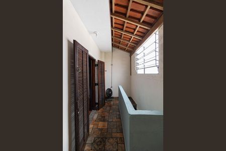 Casa para alugar com 250m², 3 quartos e 5 vagas Casa para alugar com 250m², 3 quartos e 5 vagasCorredor