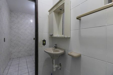Casa para alugar com 50m², 2 quartos e sem vaga