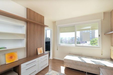 Quarto 2 de apartamento para alugar com 2 quartos, 104m² em Petrópolis, Porto Alegre