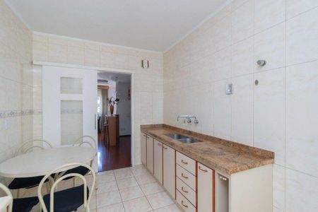 Cozinha  de apartamento para alugar com 2 quartos, 104m² em Petrópolis, Porto Alegre